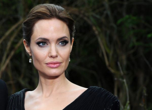 «Чувствовала себя сломленной и разбитой»: Анджелина Джоли о состоянии после трагедии