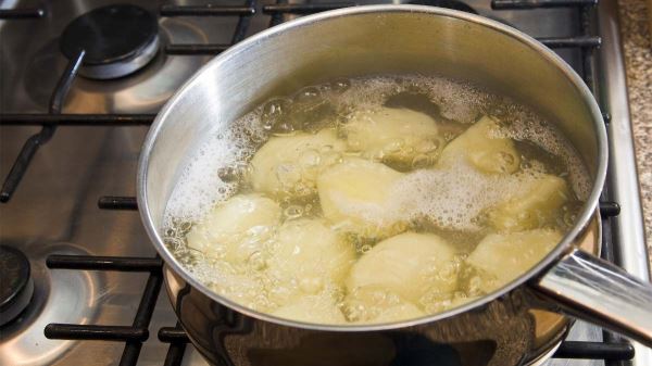 Карп с картошкой в духовке: рецепт для гурманов
